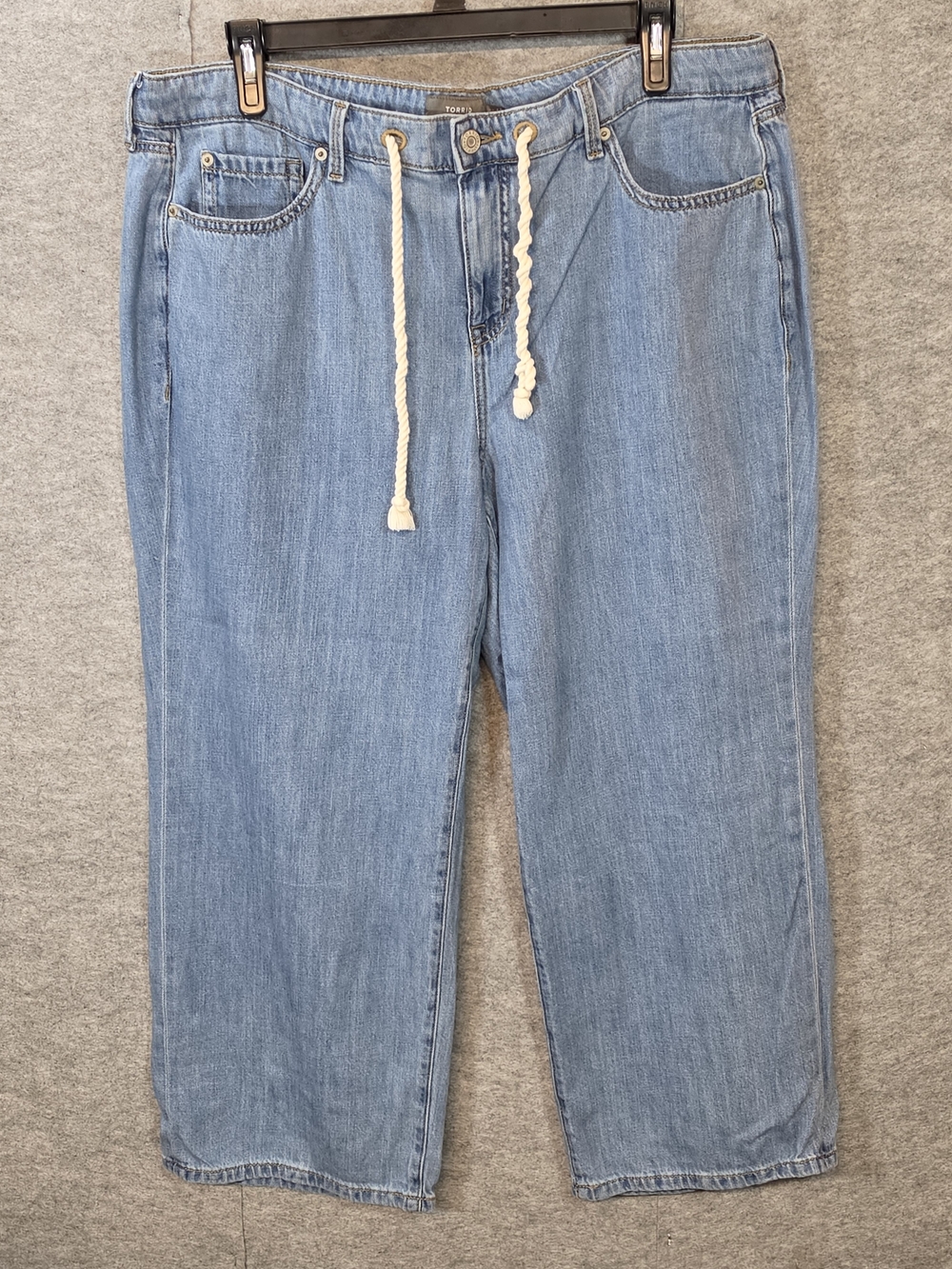 Torrid Mid-Rise Wide Leg Drapey Jeans Size 18s